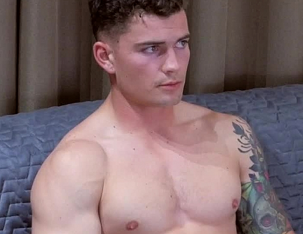 170926103-wes-jerking-off