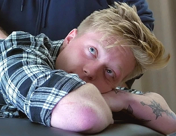 180912103-jeffs-first-gay-experience