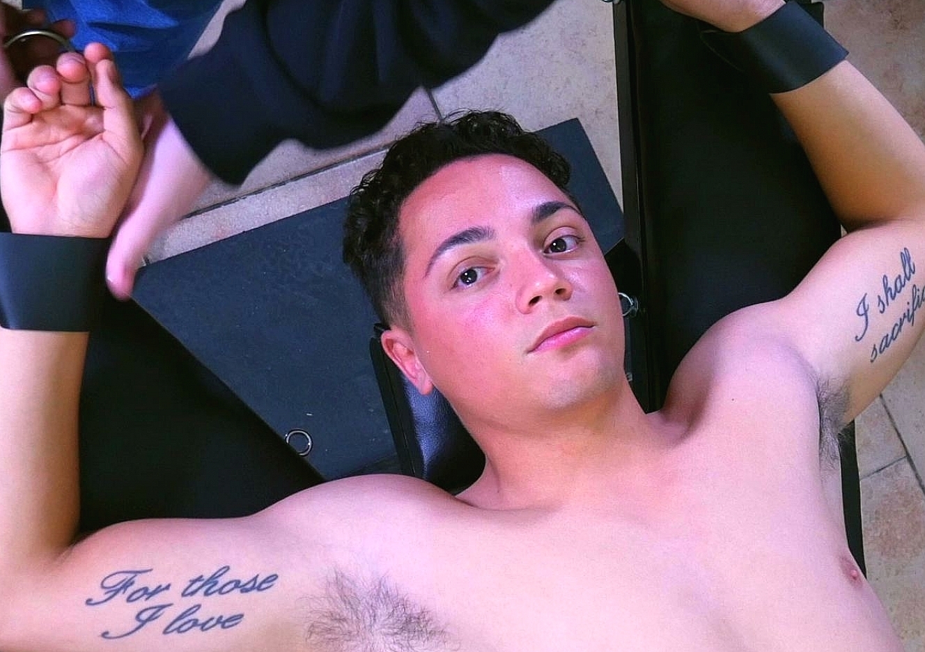 190117102-dexs-first-gay-bj-and-anal-massage