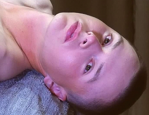 190222101-josh-and-the-inflatable-butt-plug