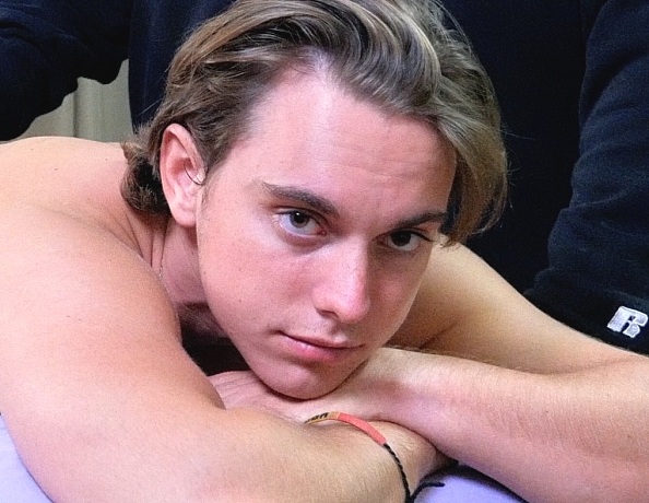 211104103-richs-handjob