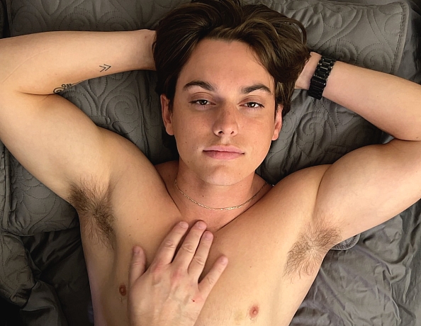 220326101-blowing-rich