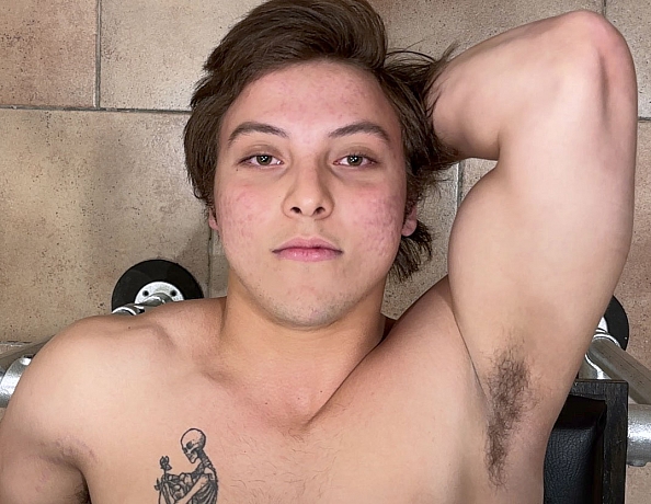 230615101-fingering-landon