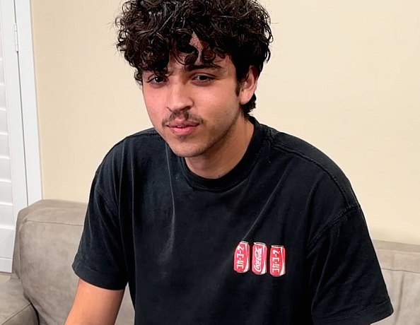 260804102-rays-surprise-tickling